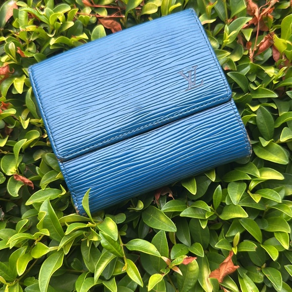 Louis Vuitton Epi Wallet 54 Blue - Picture 1 of 11